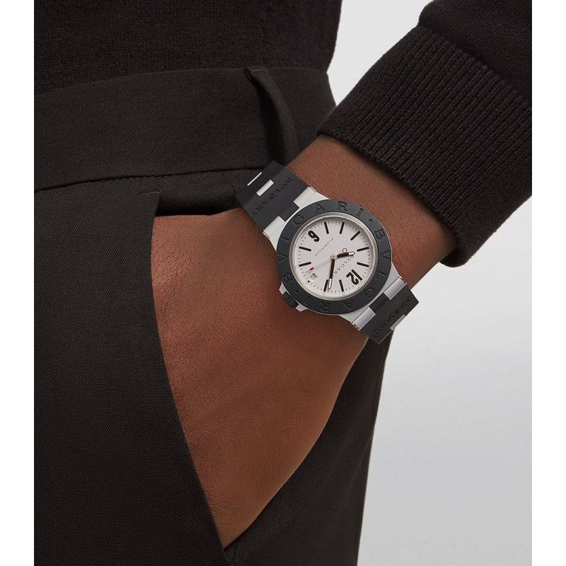 Relógio Bvlgari em Alumínio e Titânio 40 mm - Mercado de Luxo - O Maior E-Commerce de Bens, Produtos e Serviços de Luxo do Brasil.