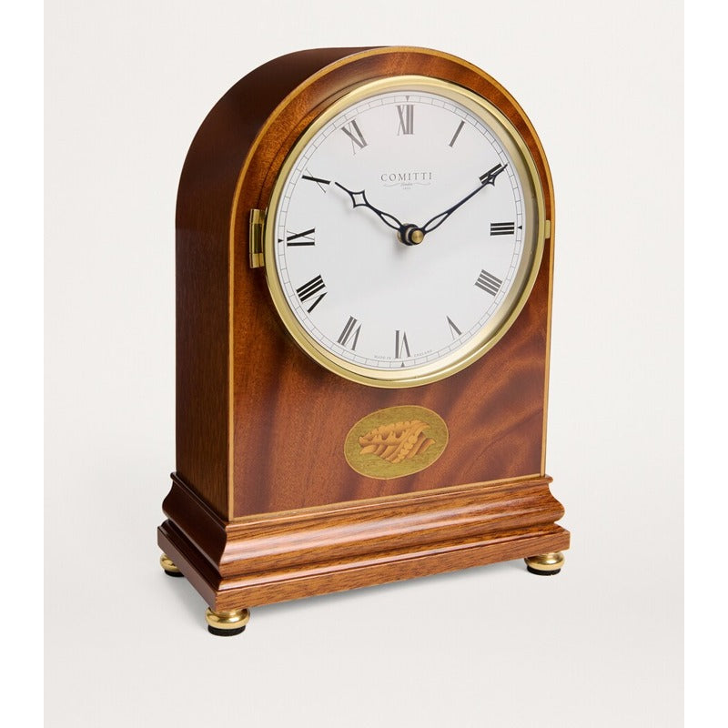 Relógio de Mesa Mahogany Regency Arch Top Mantle - Mercado de Luxo - O Maior E-Commerce de Bens, Produtos e Serviços de Luxo do Brasil.