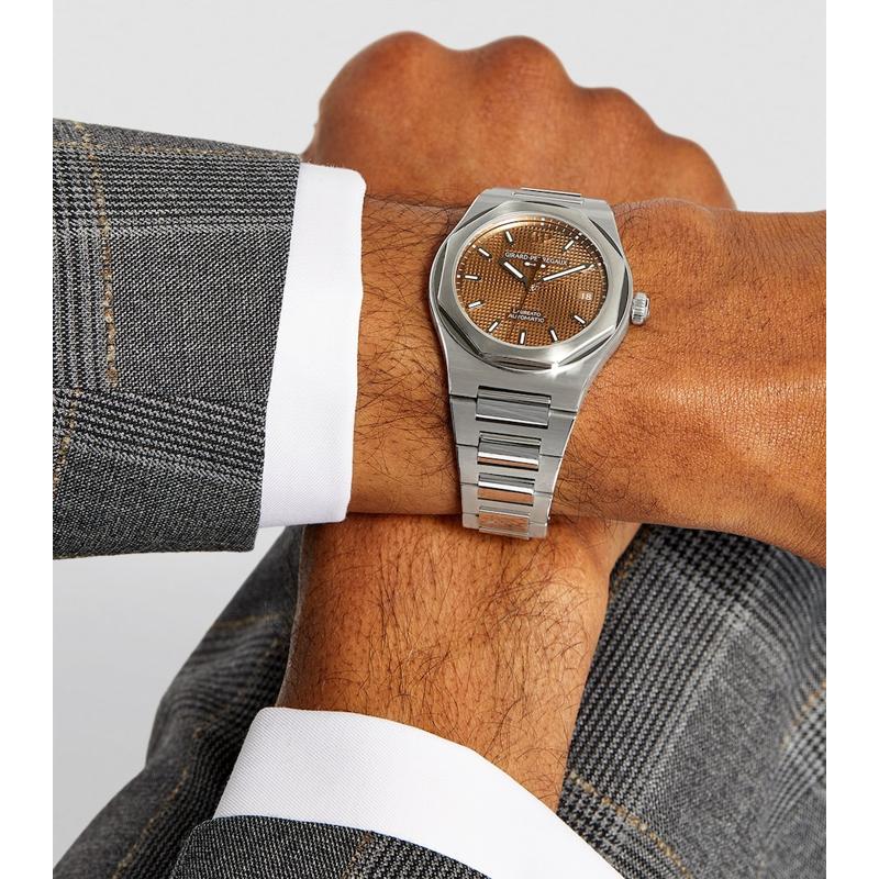 Relógio Laureato em Aço Inoxidável 38 mm - Mercado de Luxo - O Maior E-Commerce de Bens, Produtos e Serviços de Luxo do Brasil.