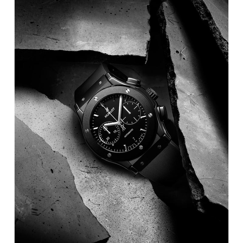 Relógio Classic Fusion Black Magic Chronograph em Cerâmica 42 mm - Mercado de Luxo - O Maior E-Commerce de Bens, Produtos e Serviços de Luxo do Brasil.