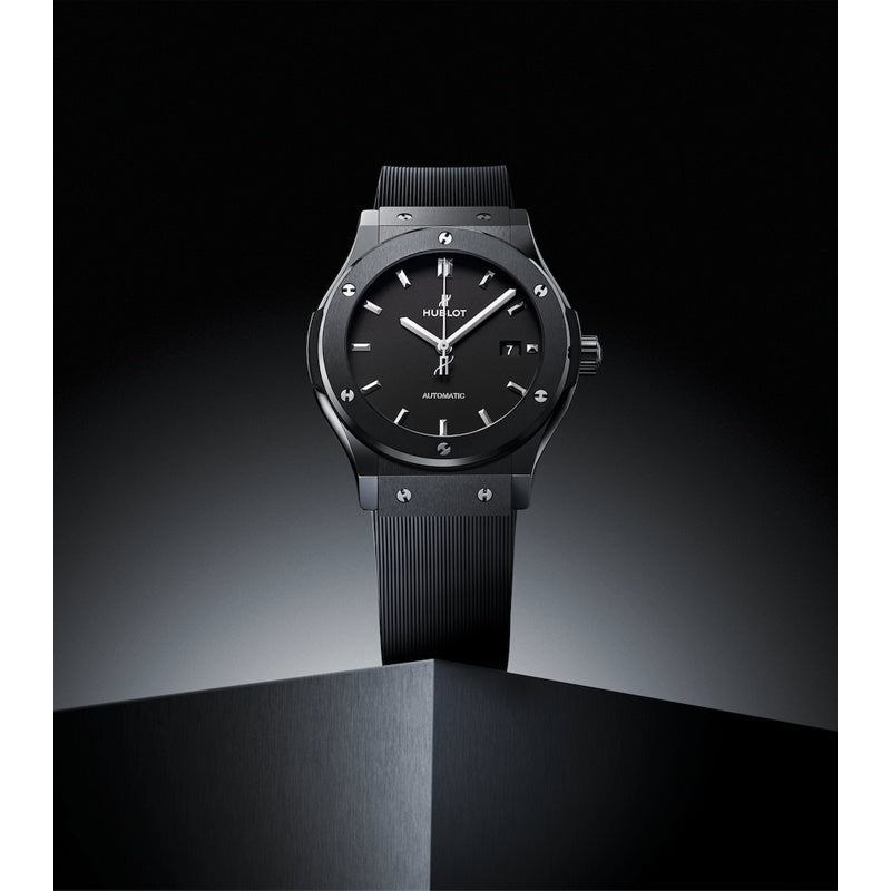 Relógio Classic Fusion Black Magic em Cerâmica 42 mm - Mercado de Luxo - O Maior E-Commerce de Bens, Produtos e Serviços de Luxo do Brasil.