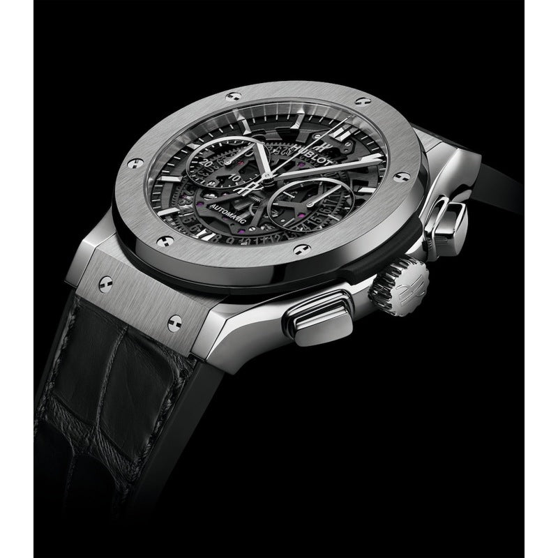Relógio Classic Fusion Aerofusion Chronograph em Cerâmica 45 mm - Mercado de Luxo - O Maior E-Commerce de Bens, Produtos e Serviços de Luxo do Brasil.