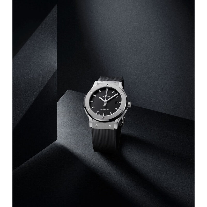 Relógio Classic Fusion em Titânio 45 mm - Mercado de Luxo - O Maior E-Commerce de Bens, Produtos e Serviços de Luxo do Brasil.