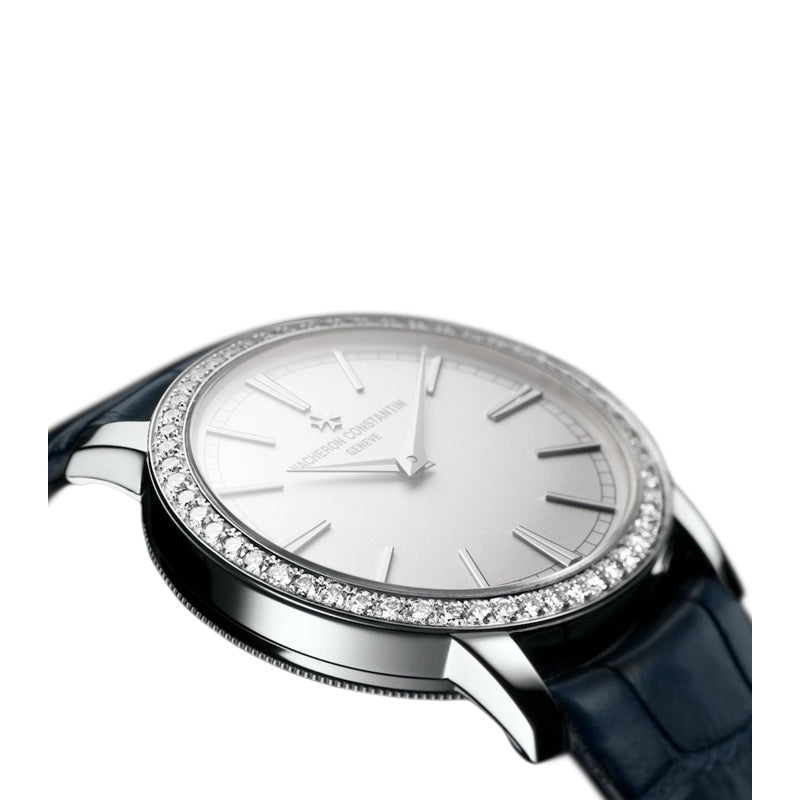 Relógio Traditionnelle em Ouro Branco e Diamantes 33 mm - Mercado de Luxo - O Maior E-Commerce de Bens, Produtos e Serviços de Luxo do Brasil.