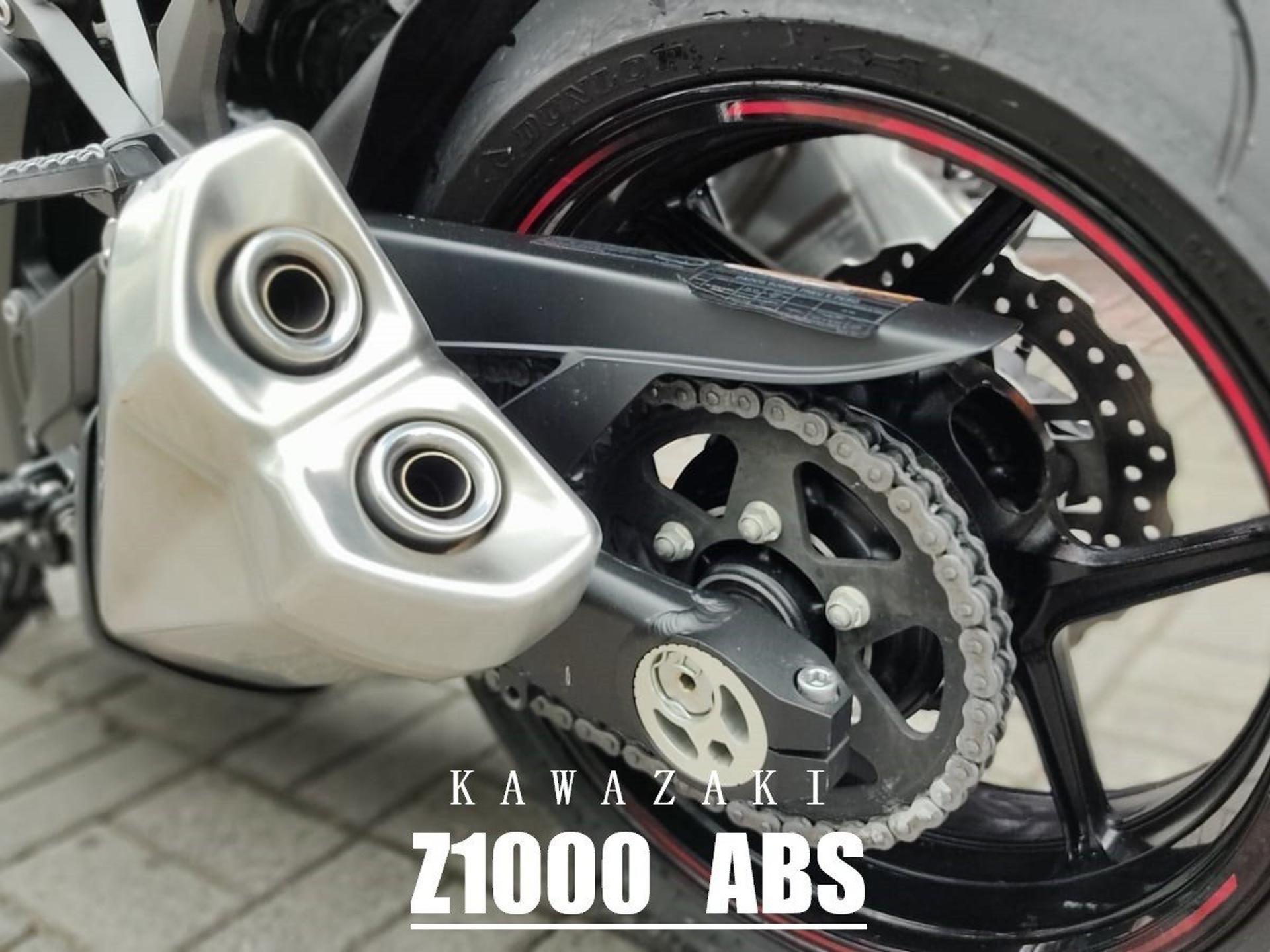 KAWASAKI - Z1000