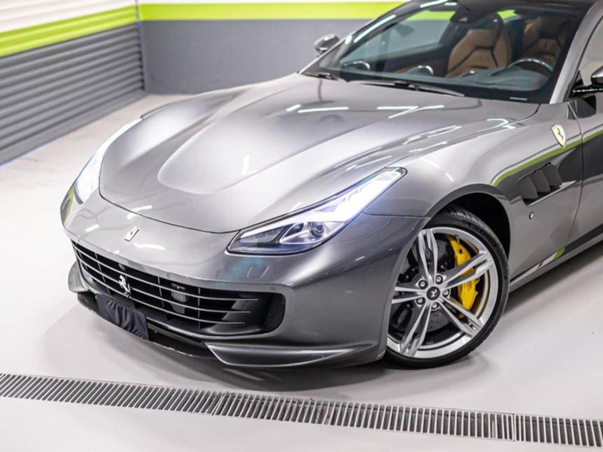 FERRARI - GTC4Lusso