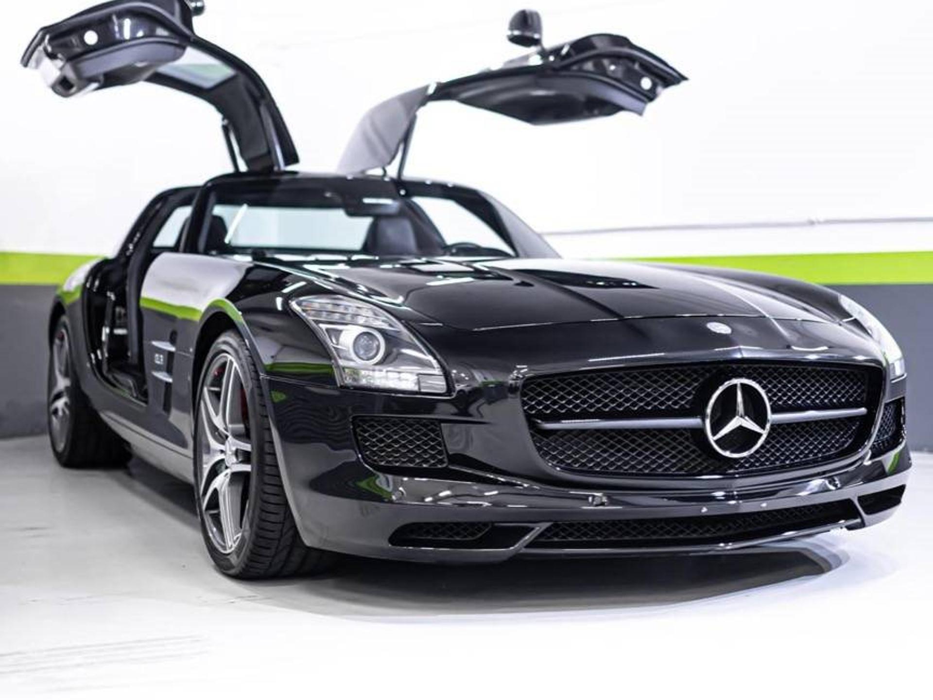 MERCEDES-BENZ - SLS-Class