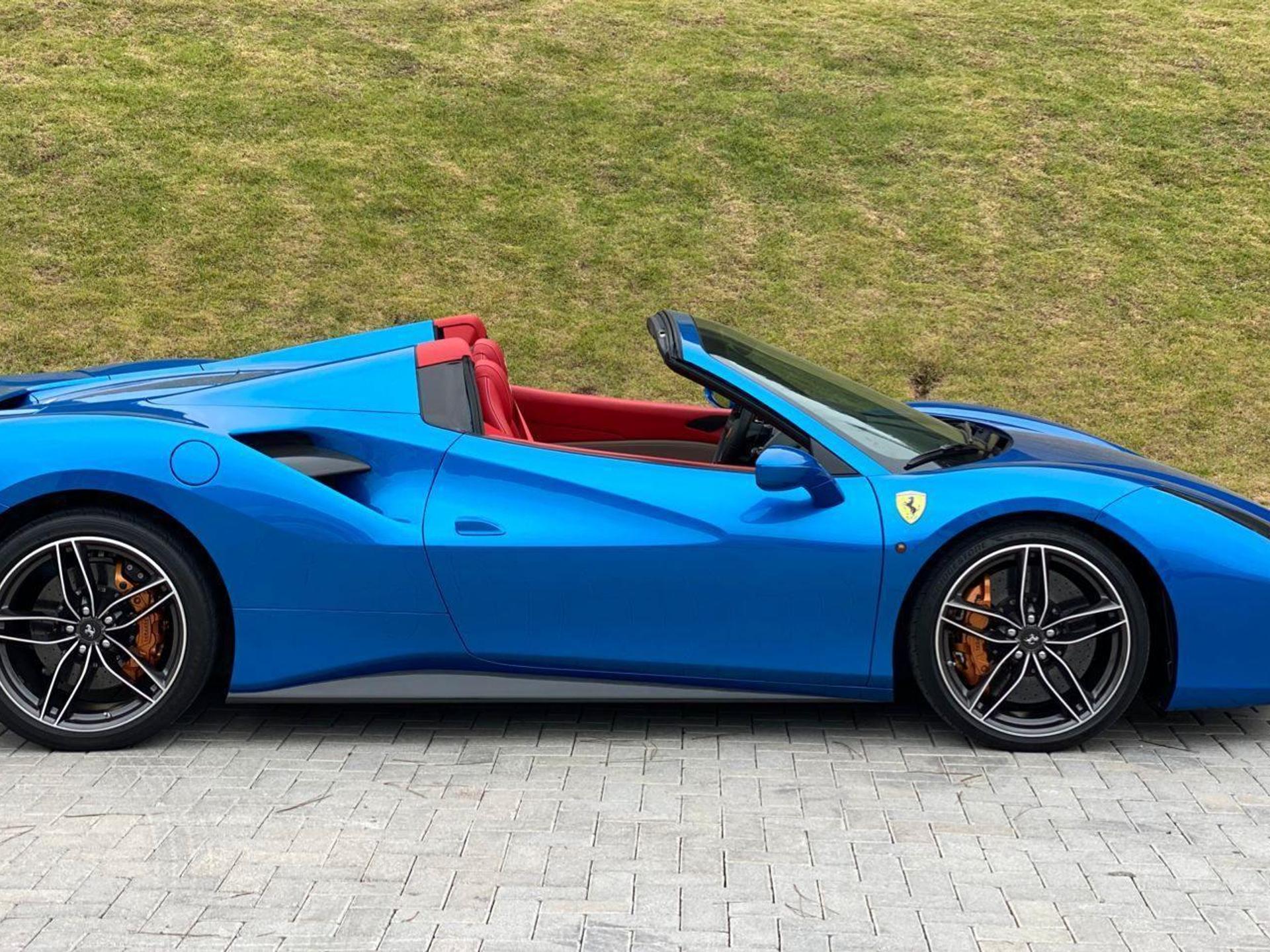 FERRARI - 488 Spider