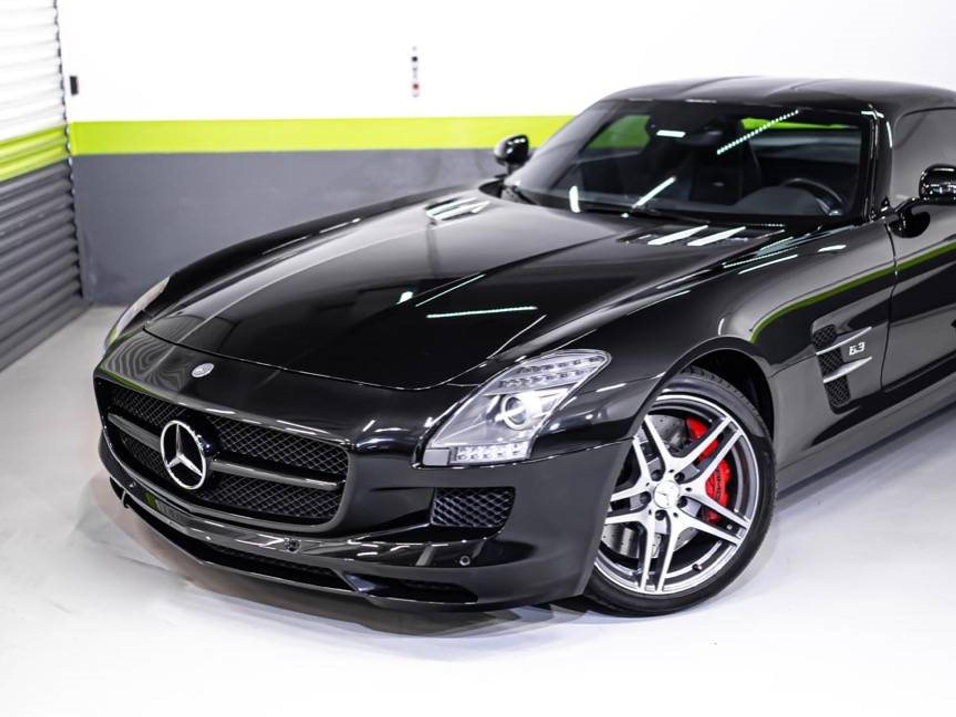 MERCEDES-BENZ - SLS-Class