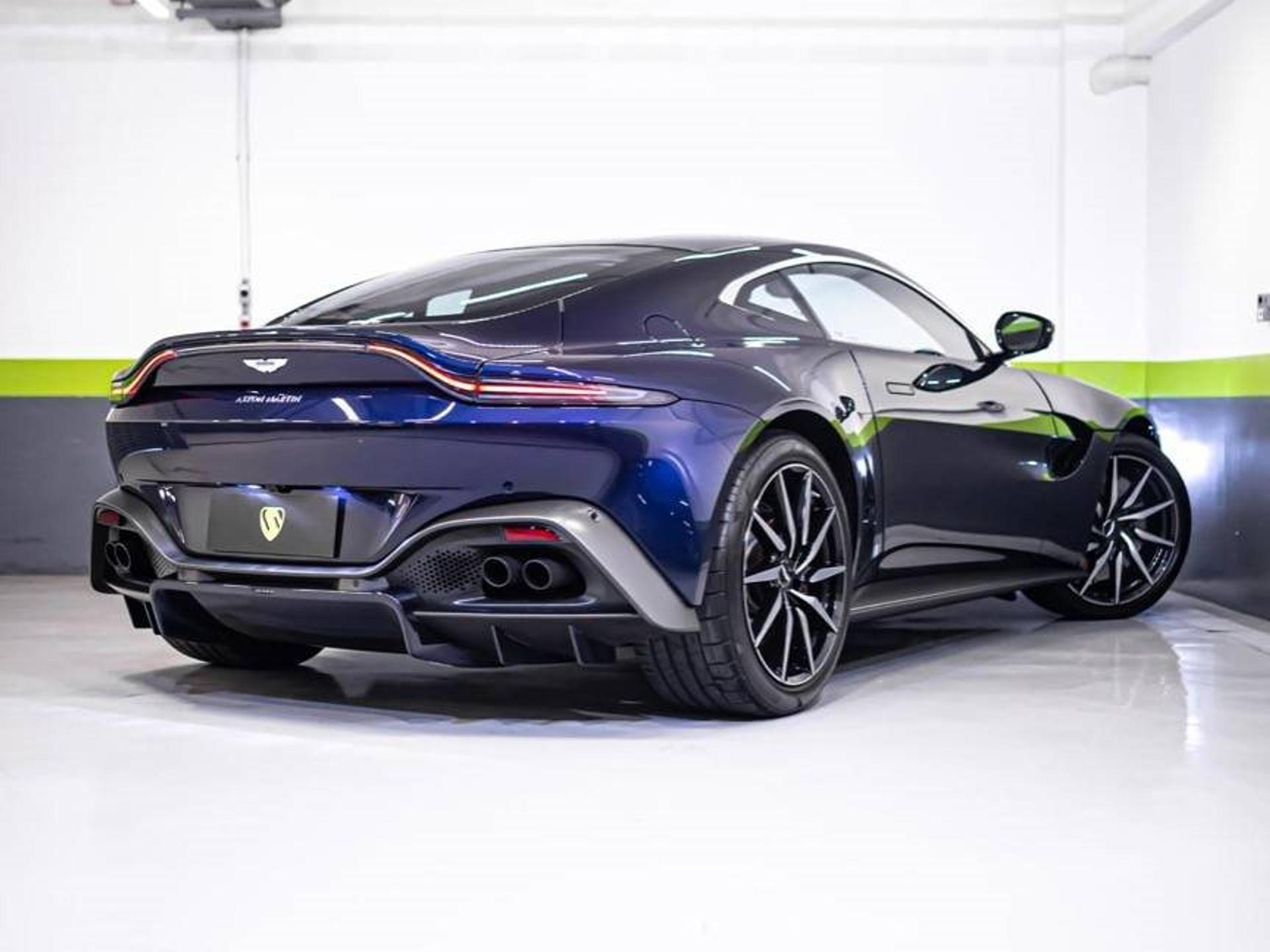 ASTON MARTIN - Vantage