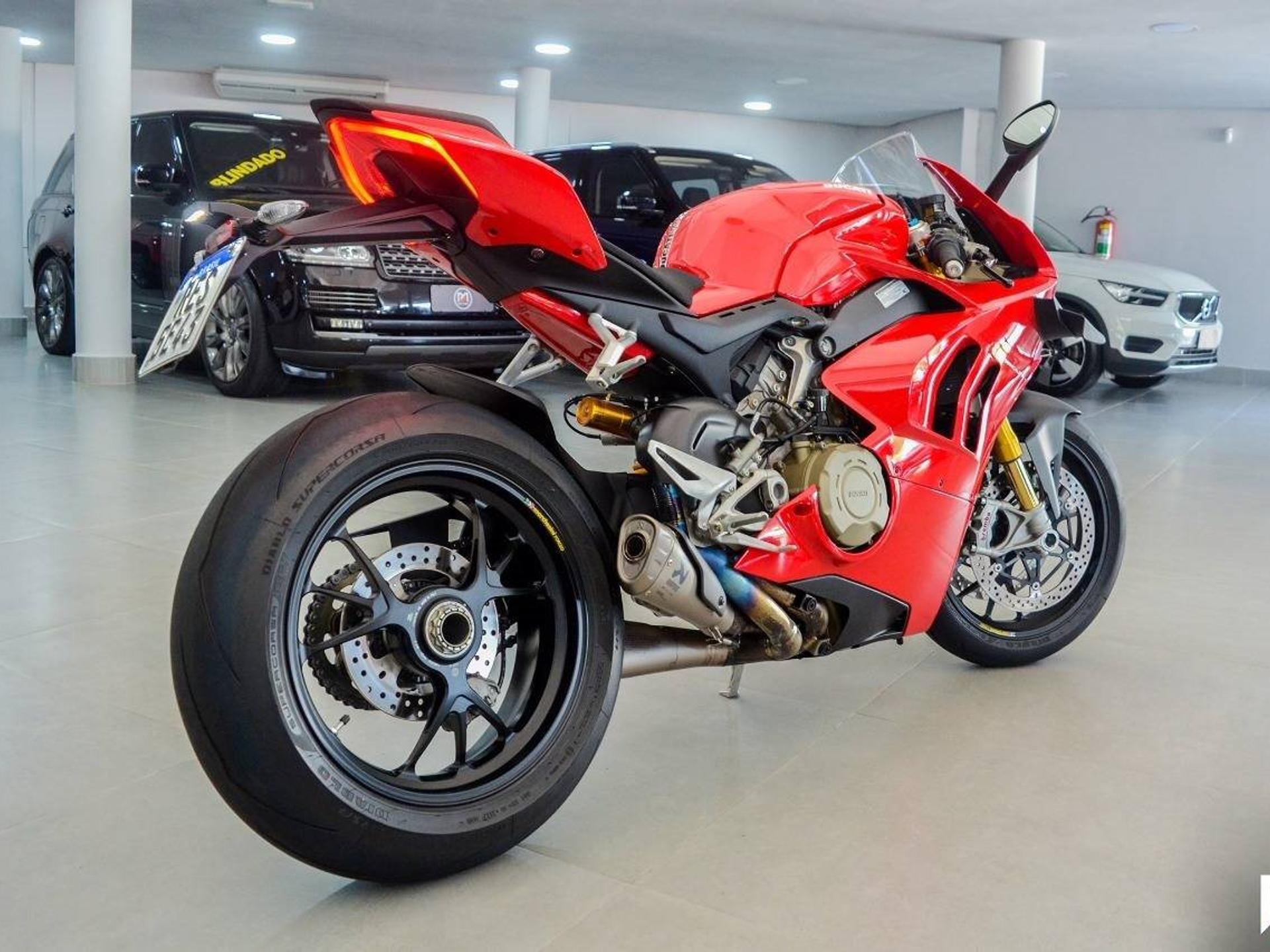 DUCATI - Panigale V4 / Panigale V4S / Panigale V4 Speciale