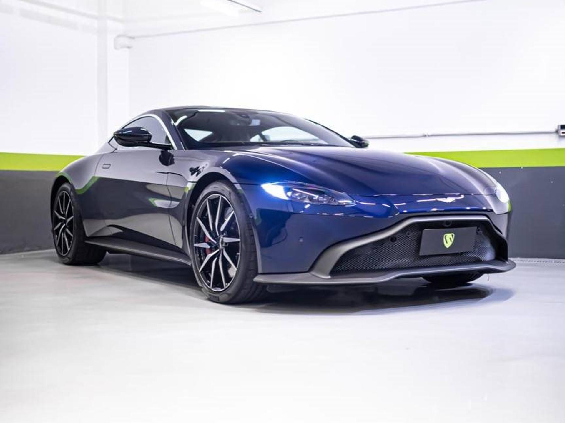 ASTON MARTIN - Vantage