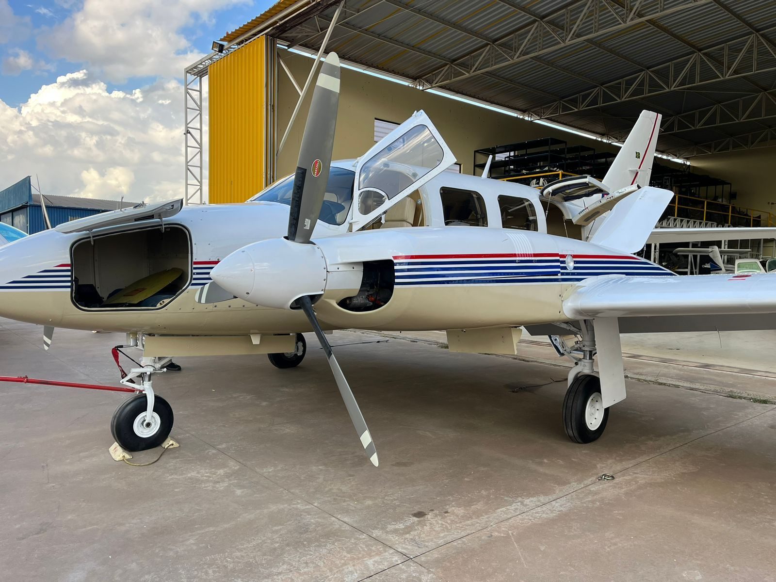 Piper Aircraft - Navajo