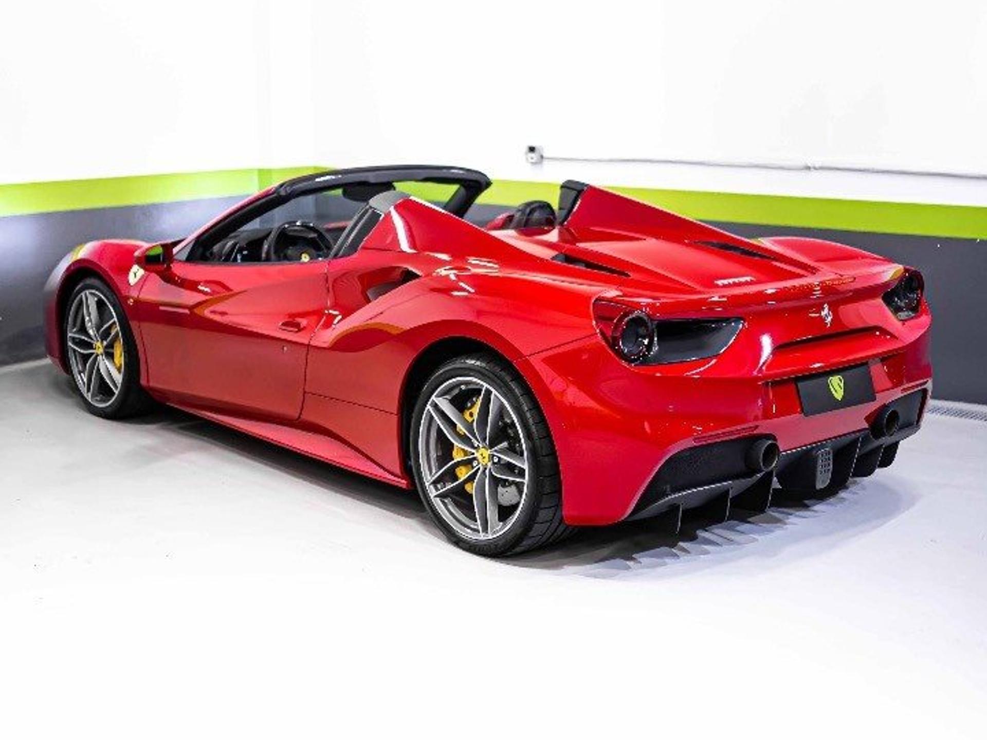 FERRARI - 488 Spider