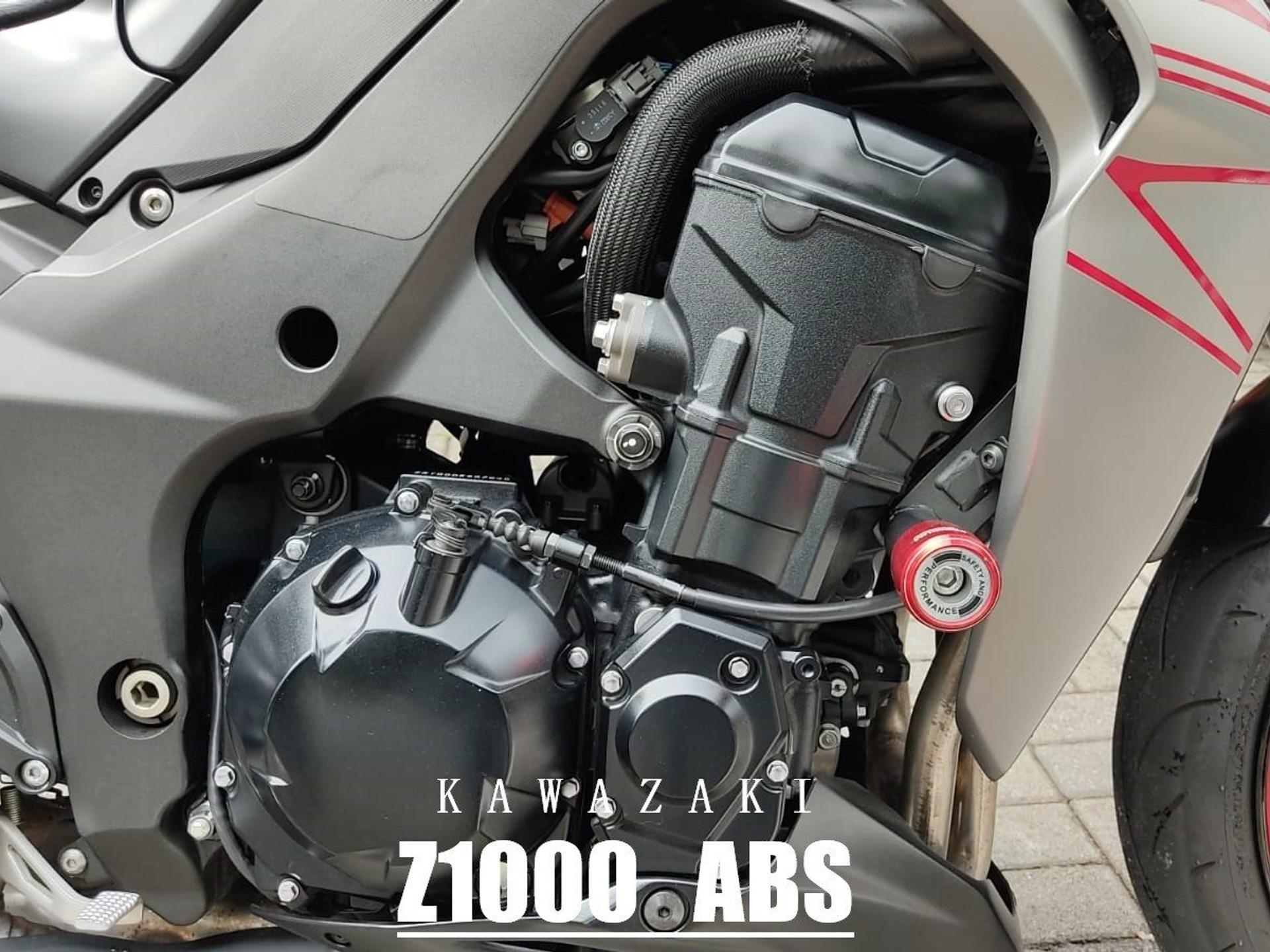 KAWASAKI - Z1000