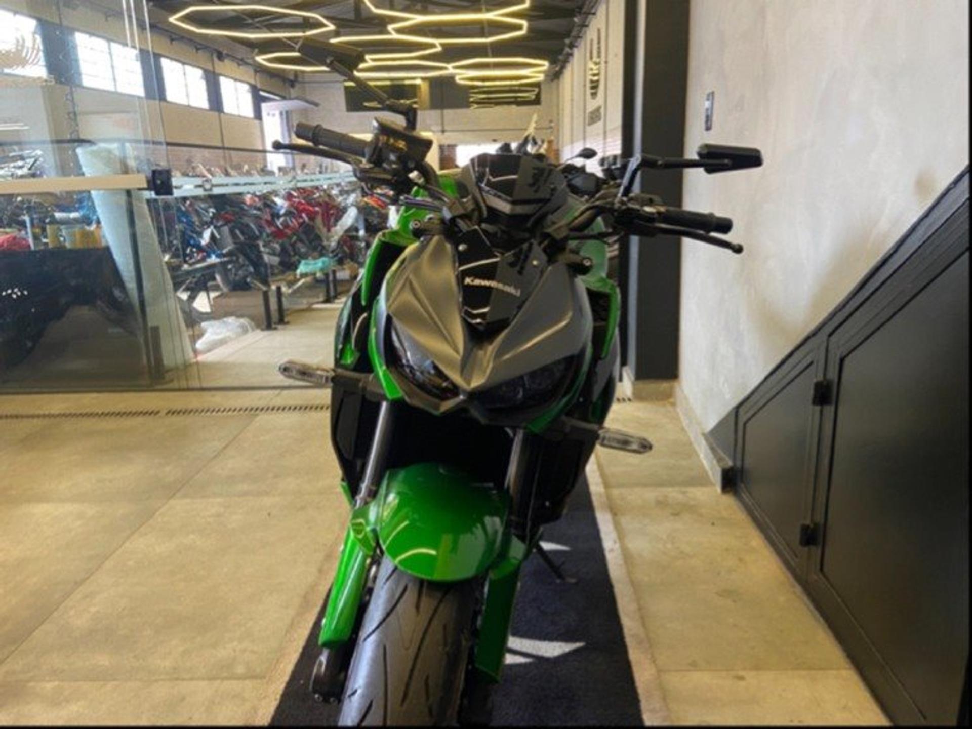 KAWASAKI - Z1000