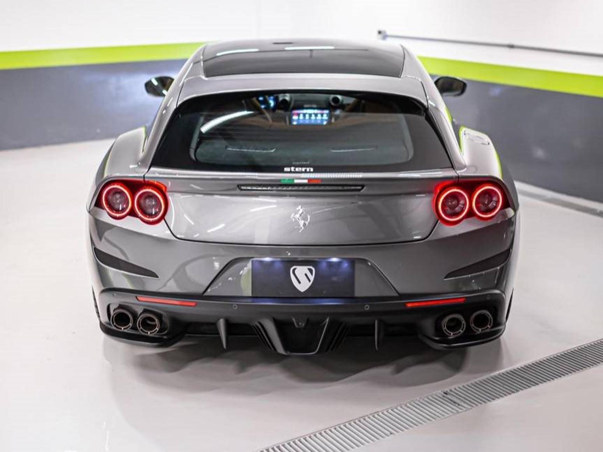 FERRARI - GTC4Lusso