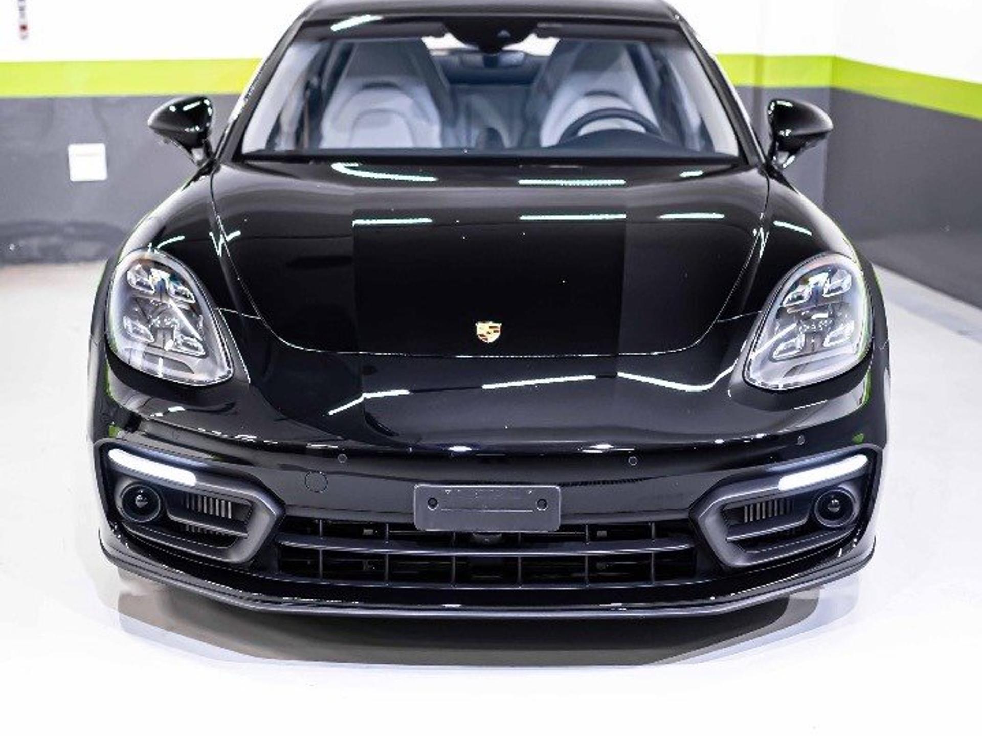 PORSCHE - Panamera