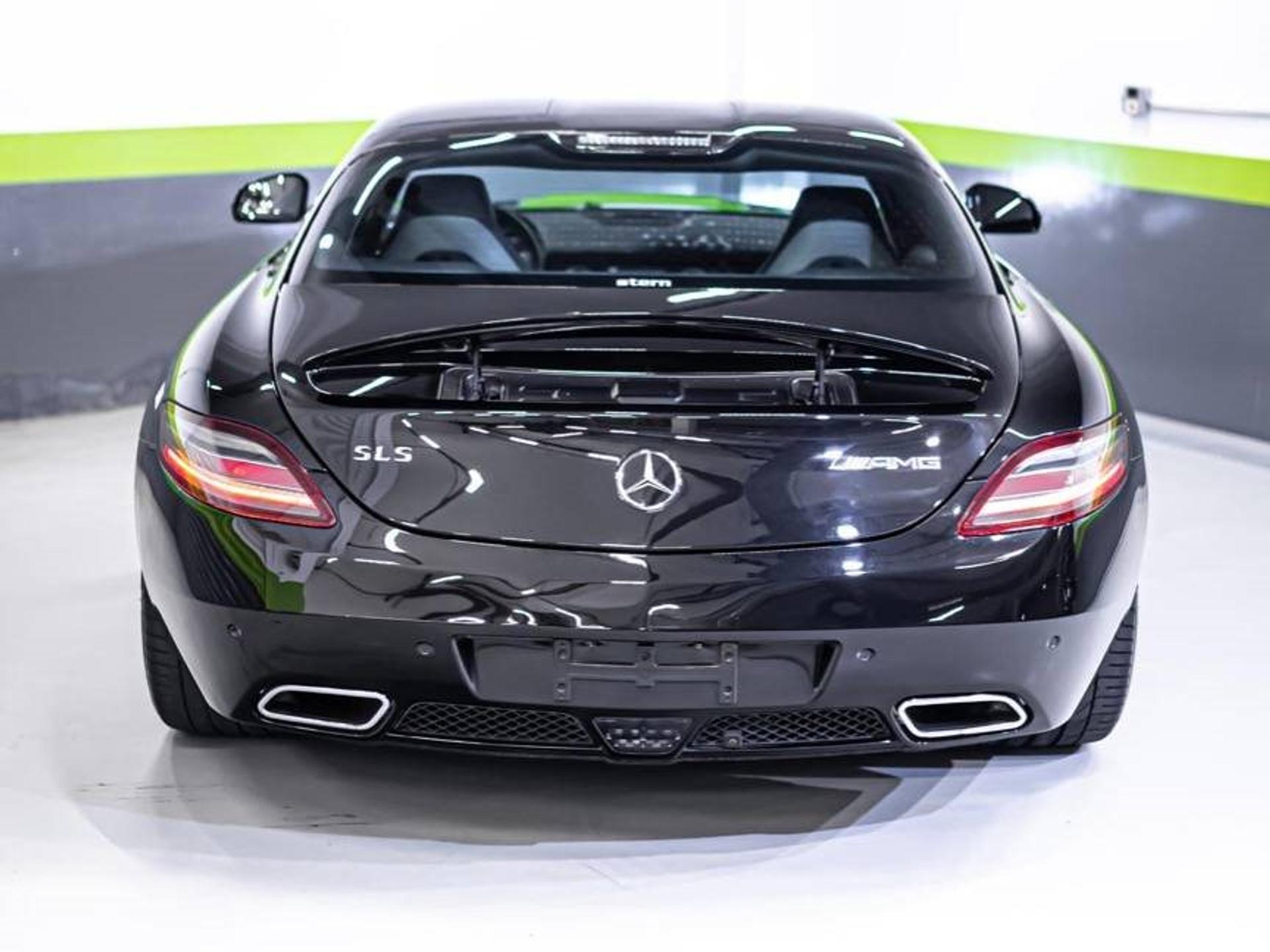 MERCEDES-BENZ - SLS-Class