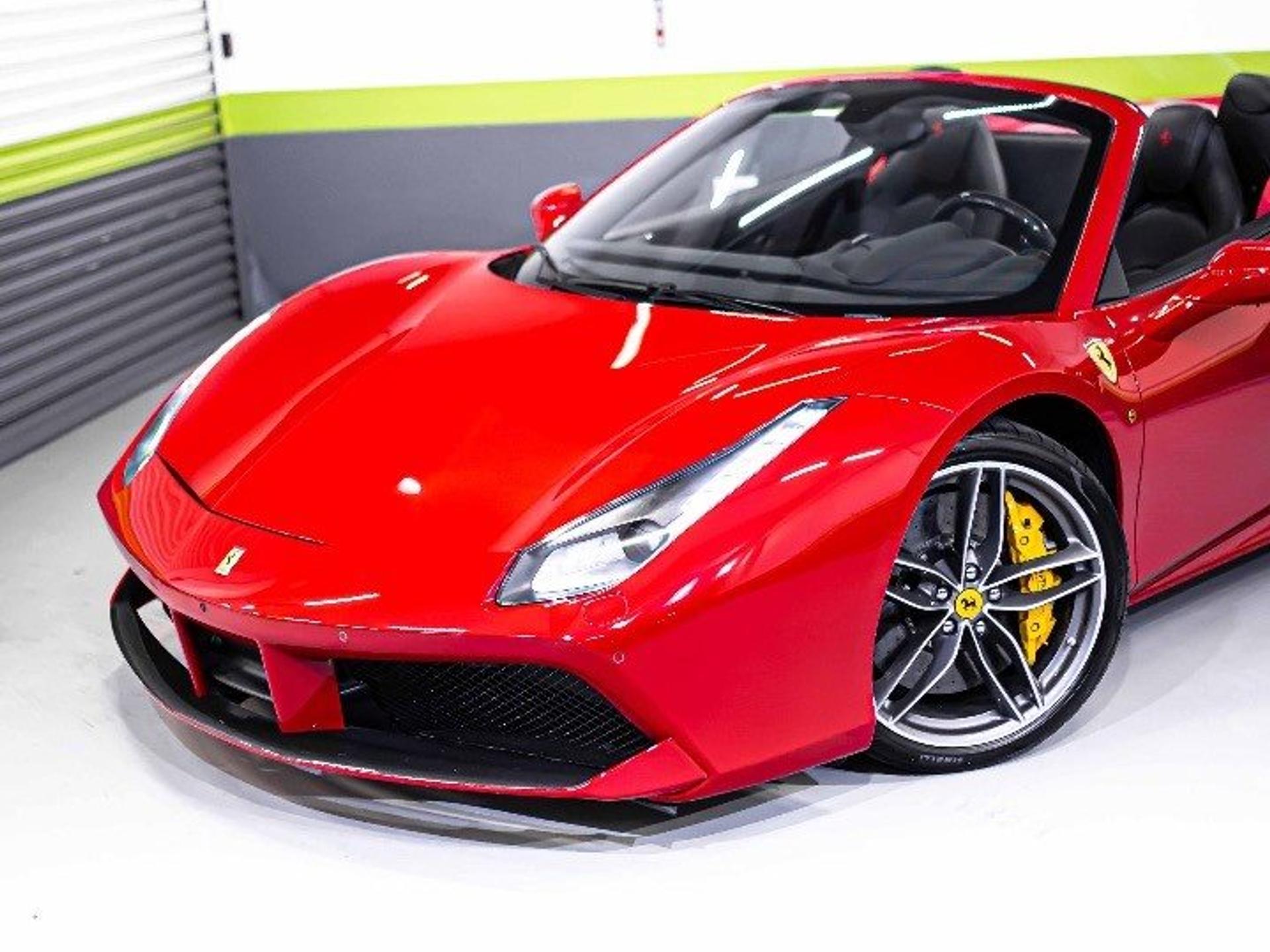 FERRARI - 488 Spider