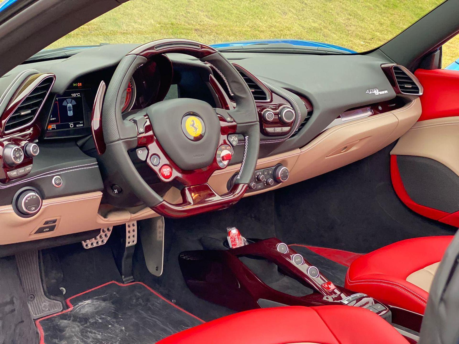 FERRARI - 488 Spider