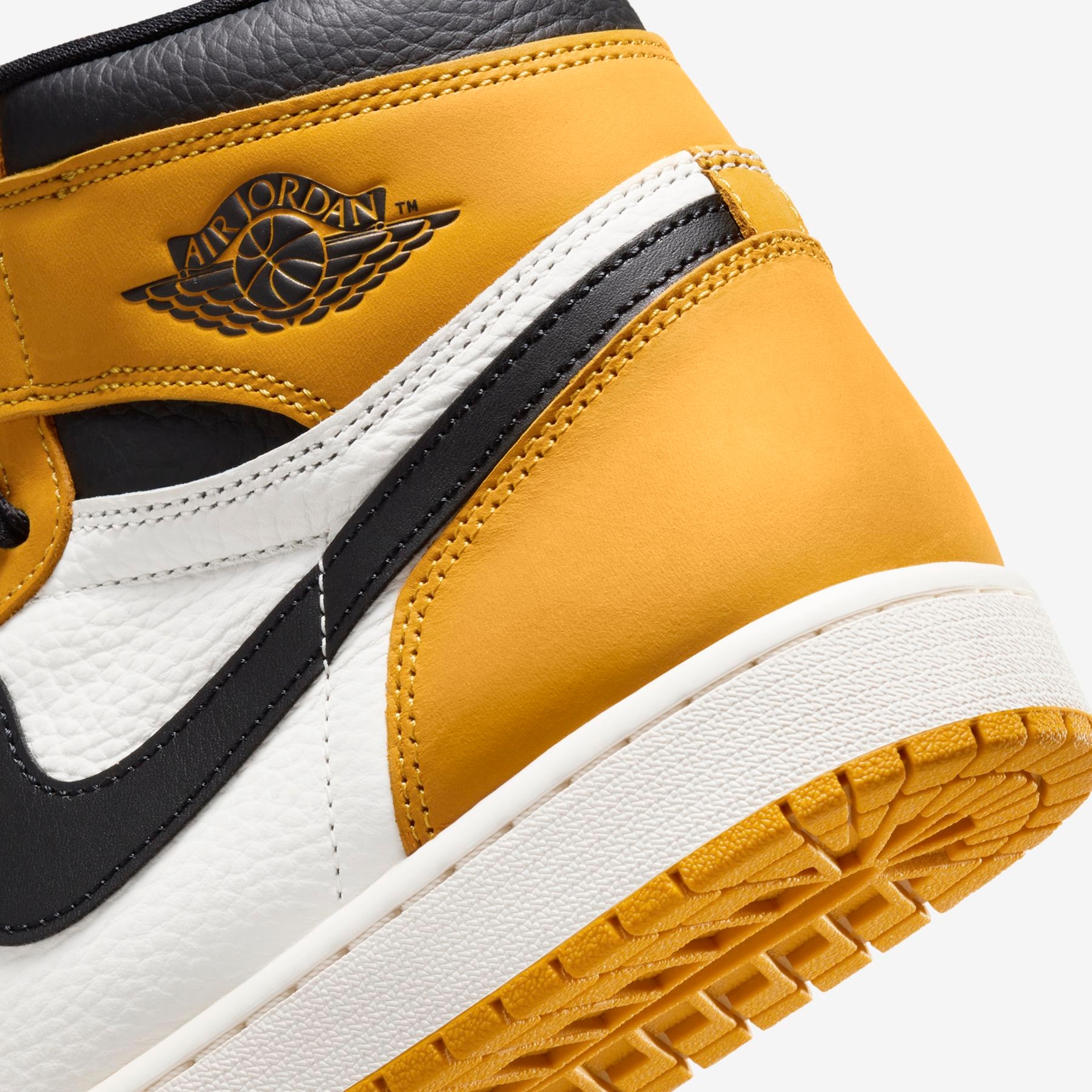 Air Jordan 1 High OG Yellow Ochre