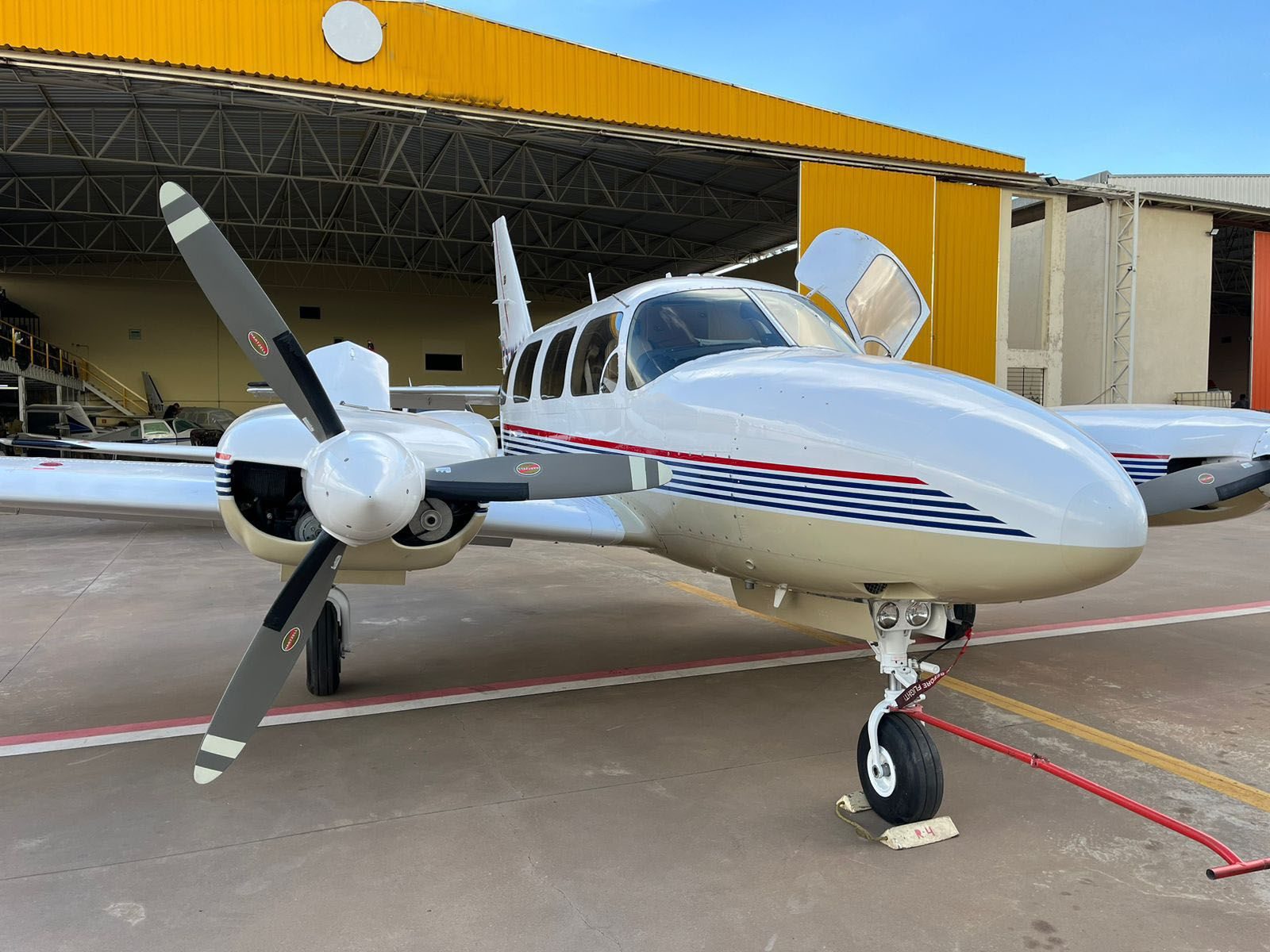Piper Aircraft - Navajo